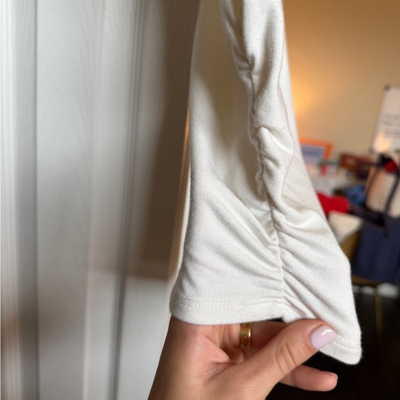 Reformation shell top - Picture 3 of 3